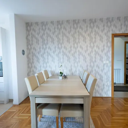 Caleya - With Private Parking سراييفو