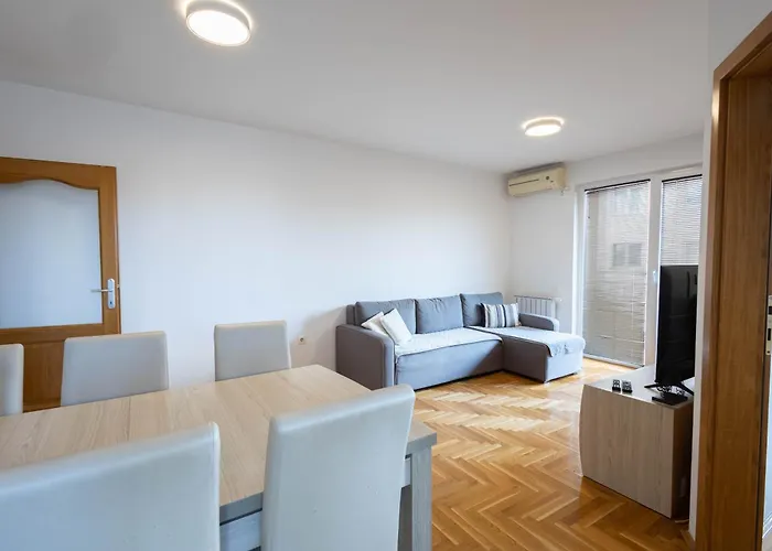 Caleya - With Private Parking سراييفو