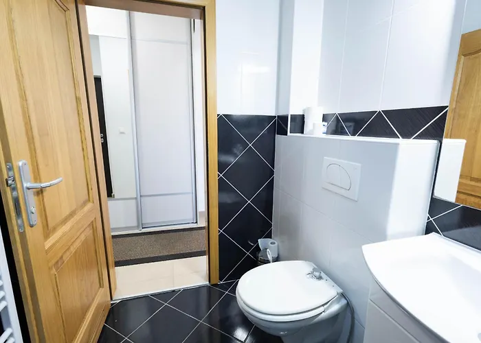 Caleya - With Private Parking شقة سراييفو