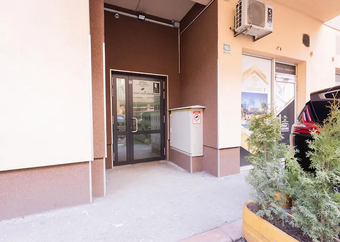 Caleya - With Private Parking شقة سراييفو